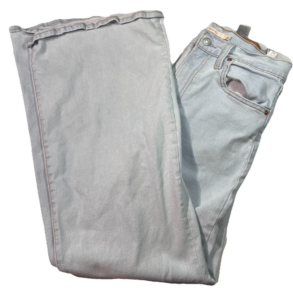 Levi's Jeans Women's‎ 30x32 Ribcage Bell Super High Rise Light  Denim Stretch